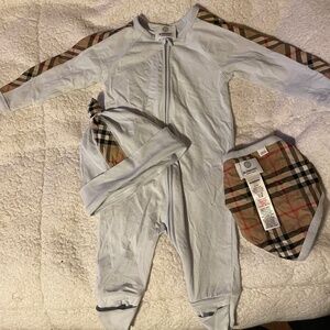 Burberry Unisex Claude Mini Check Footie, Hat & Bib Gift Set - Baby